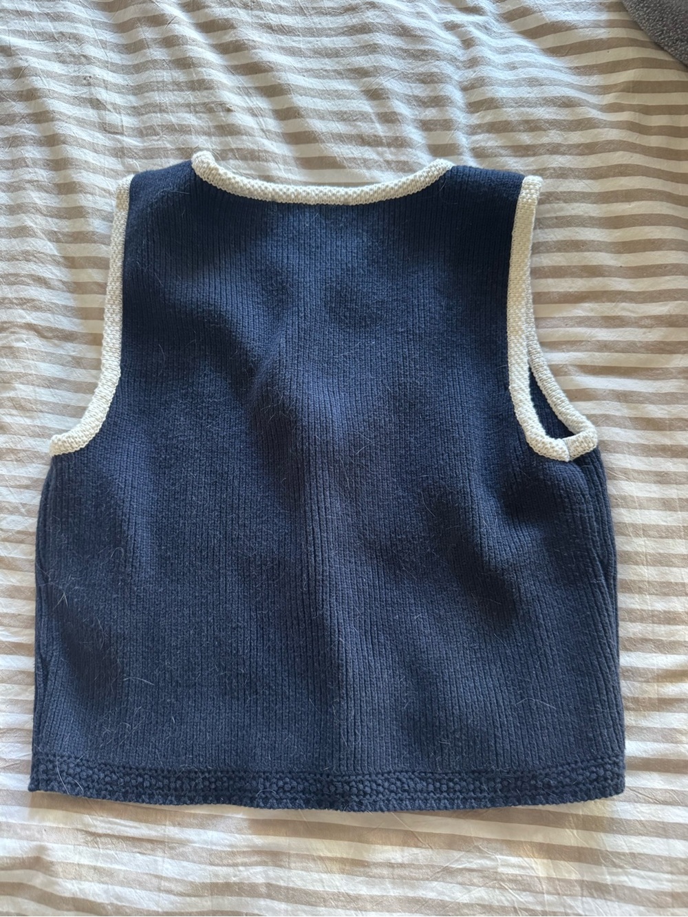 Navy Button-Up Ribbed Crop Top with White Trim - Picture 6 of 6